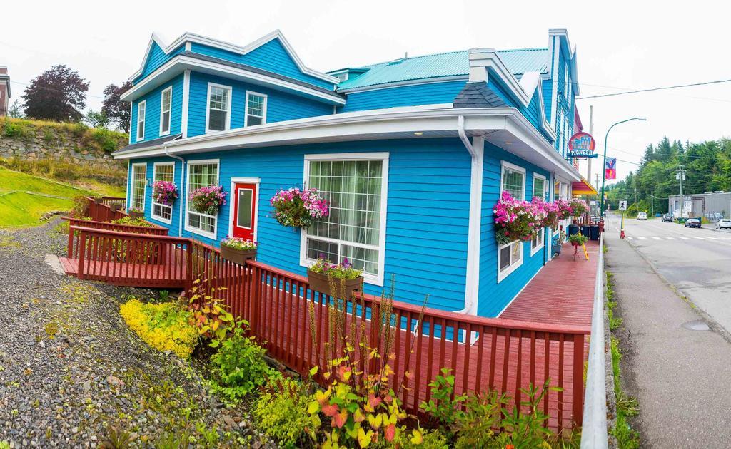 Pioneer Inns Prince Rupert Exteriör bild